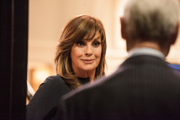 Dallas (2012) : Fotoğraf Linda Gray, Larry Hagman