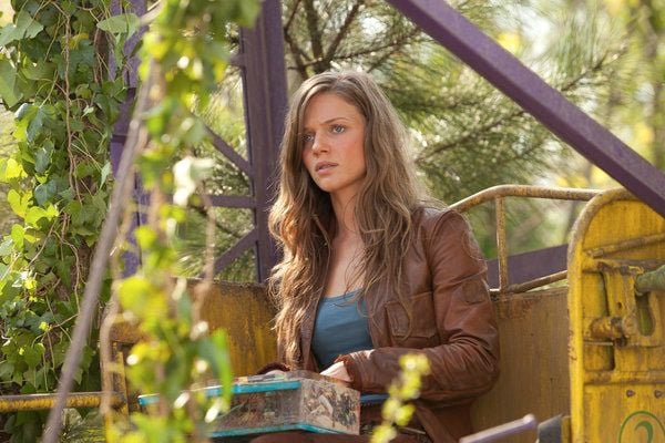 Revolution (2012) : Fotoğraf Tracy Spiridakos