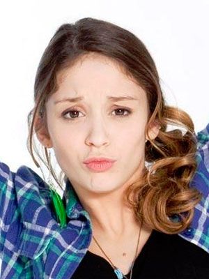 Afiş Lucie Bourdeu