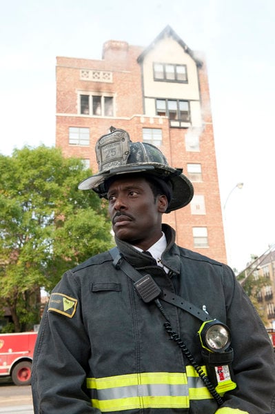 Chicago Fire : Fotoğraf Eamonn Walker