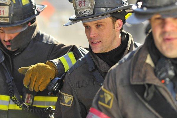 Chicago Fire : Fotoğraf Jesse Spencer