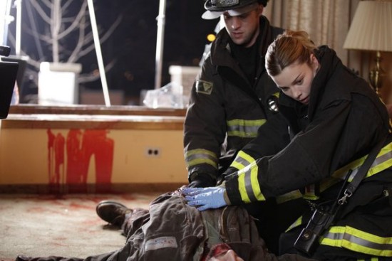 Chicago Fire : Fotoğraf Jesse Spencer, Lauren German