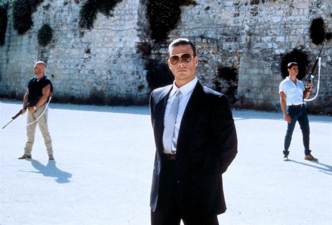 Kara Kartal : Fotoğraf Jean-Claude Van Damme