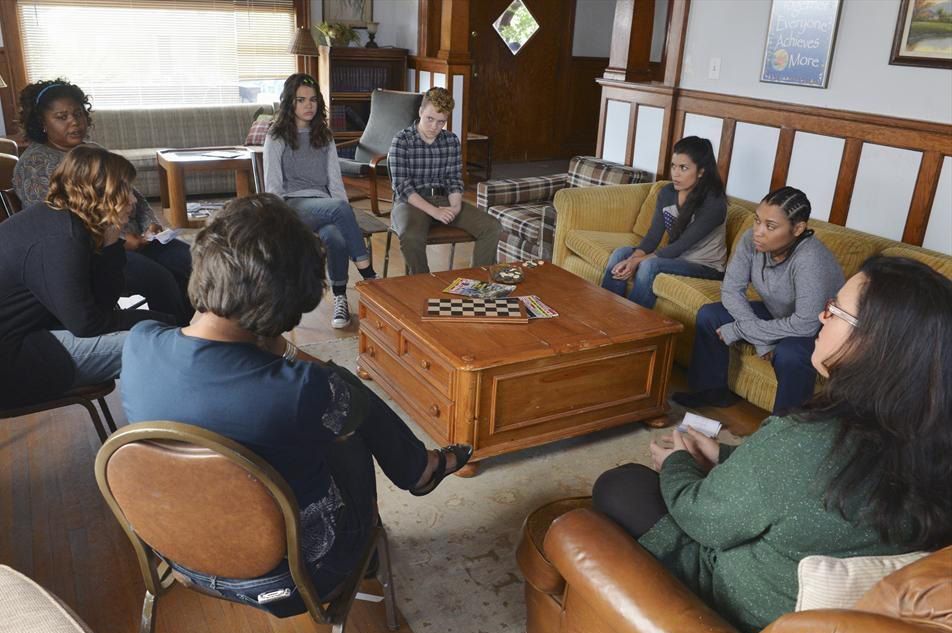 Fotoğraf Tom Phelan, Maia Mitchell