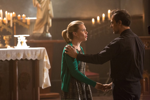 Fotoğraf Todd Stashwick, Leah Pipes