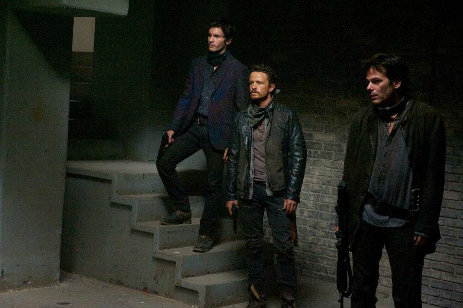 Fotoğraf Mat Vairo, David Lyons, Billy Burke