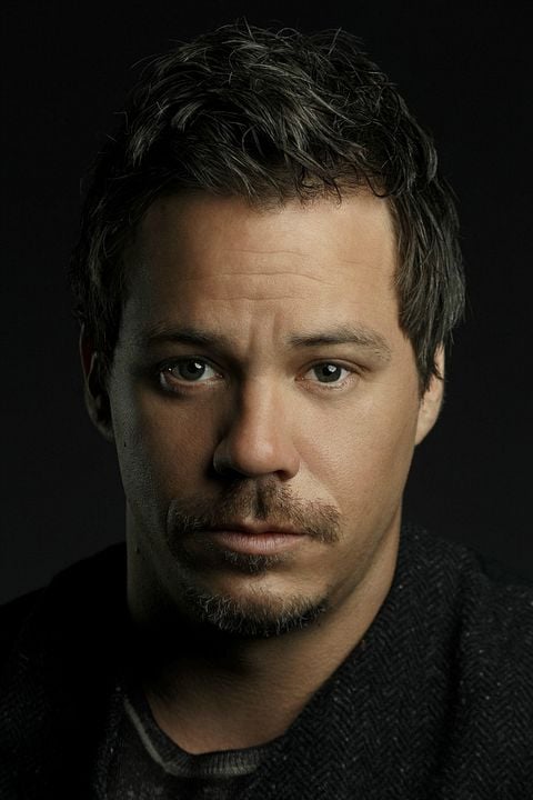 Fotoğraf Michael Raymond-James