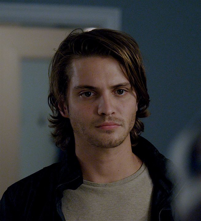 Fotoğraf Luke Grimes