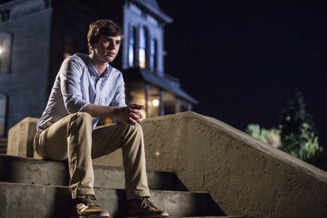 Bates Motel : Fotoğraf Freddie Highmore