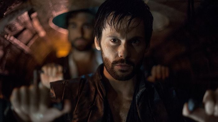 Fotoğraf Tom Riley