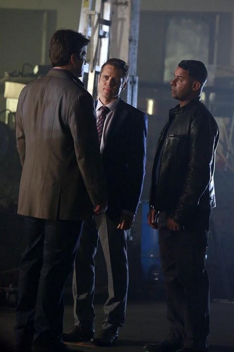 Fotoğraf Jon Huertas, Seamus Dever