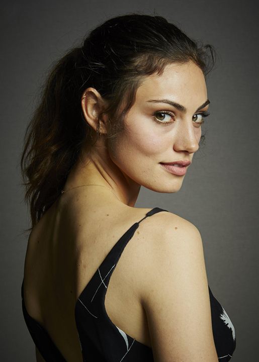 Fotoğraf Phoebe Tonkin