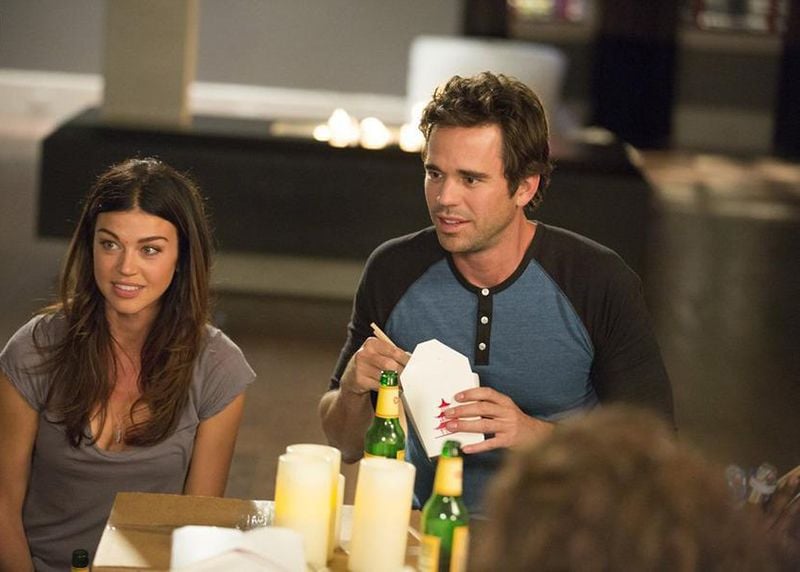 About a Boy : Fotoğraf David Walton, Adrianne Palicki