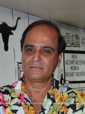Afiş Karan Razdan