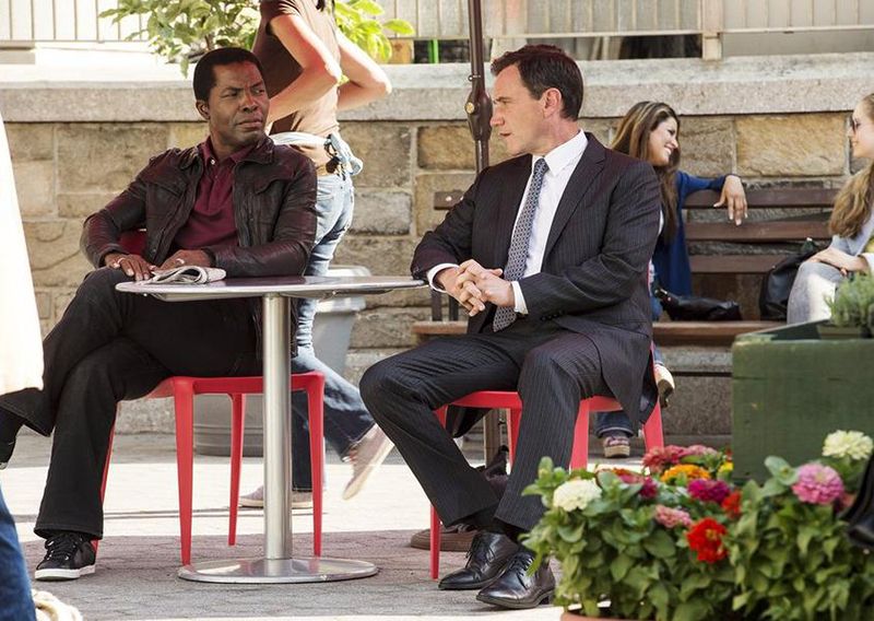 White Collar : Fotoğraf Isaach de Bankolé, Tim DeKay