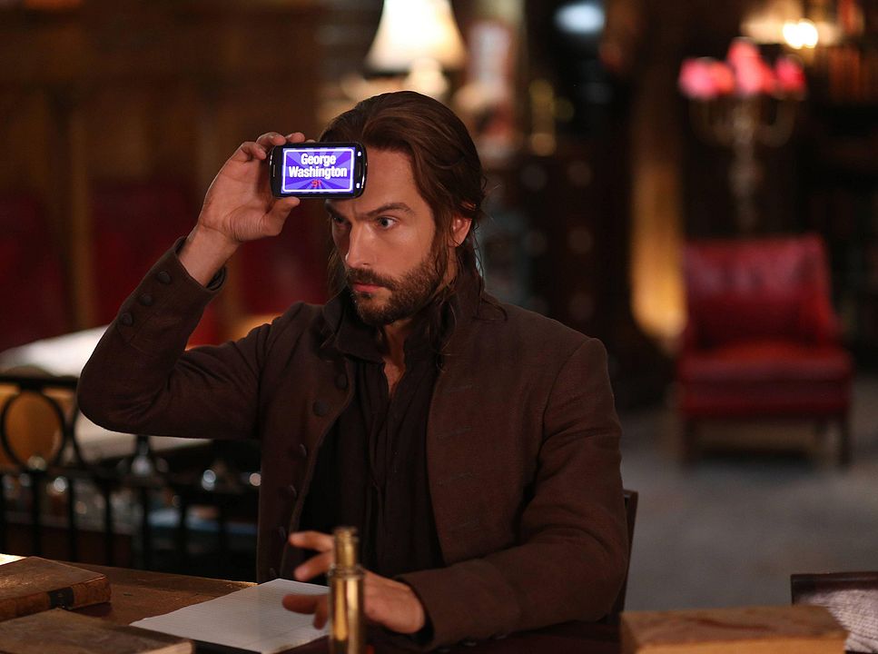 Fotoğraf Tom Mison