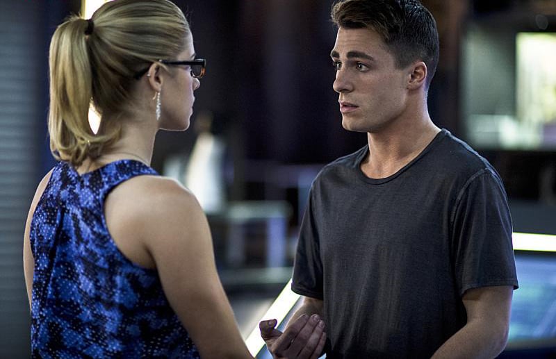 Arrow : Afiş Colton Haynes