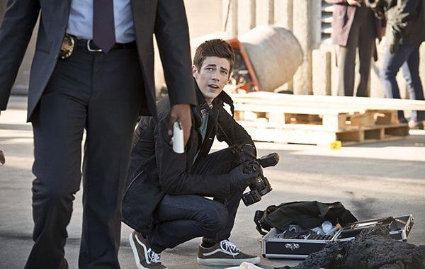 Fotoğraf Grant Gustin