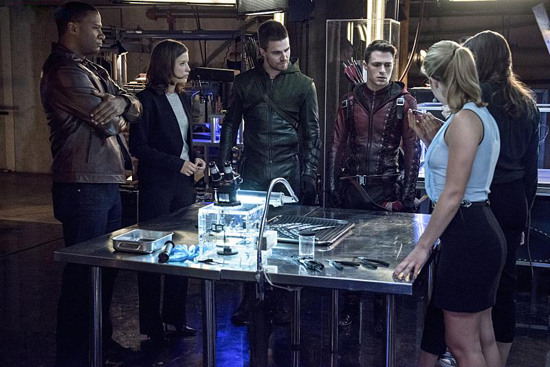 Arrow : Fotoğraf Audrey Marie Anderson, Colton Haynes, David Ramsey, Stephen Amell