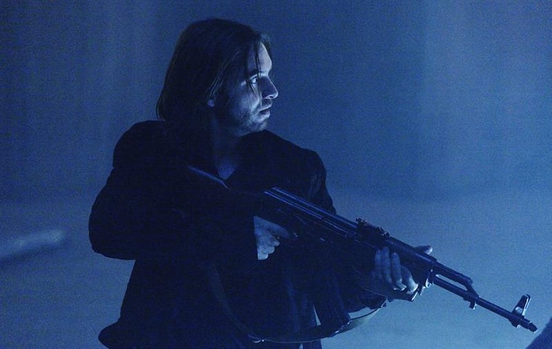 12 Monkeys : Fotoğraf Aaron Stanford