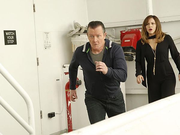 Scorpion : Fotoğraf Robert Patrick, Katharine McPhee