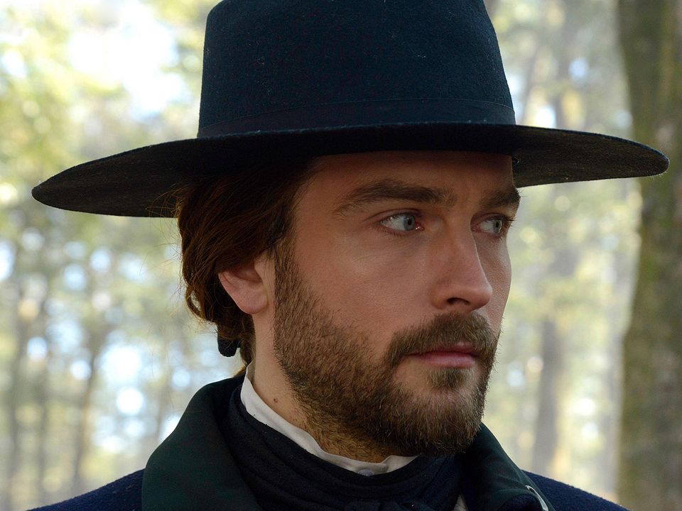 Fotoğraf Tom Mison