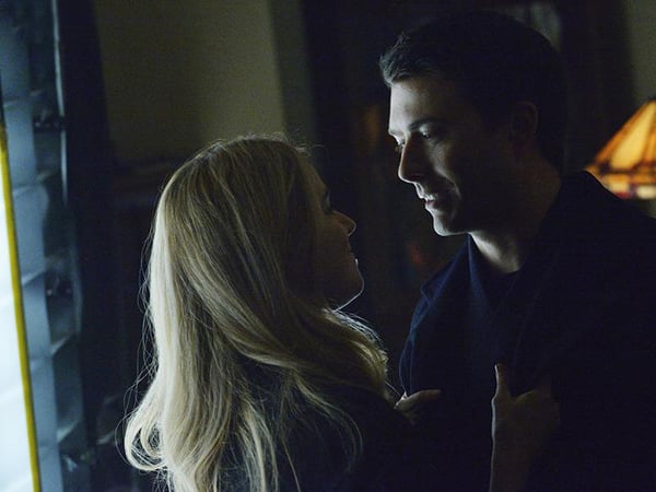 12 Monkeys : Fotoğraf Noah Bean, Amanda Schull