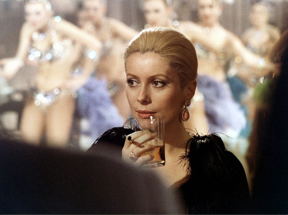 Gecelerin Adamı : Fotoğraf Catherine Deneuve
