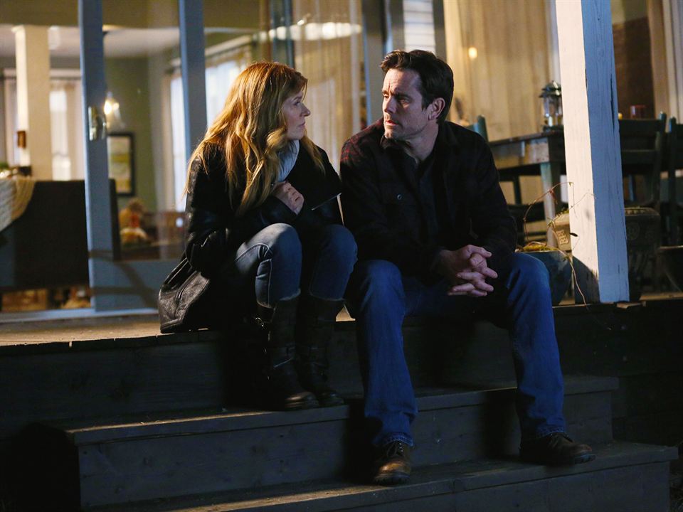 Nashville : Fotoğraf Charles Esten, Connie Britton