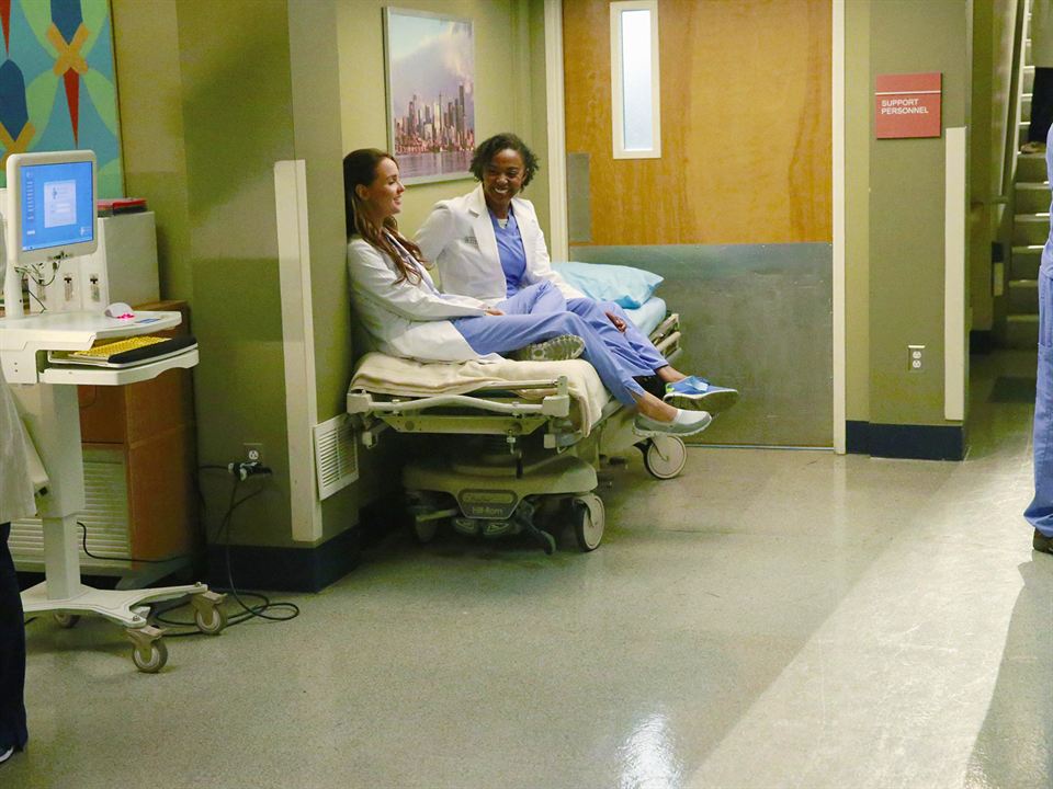 Grey's Anatomy : Fotoğraf Camilla Luddington, Jerrika Hinton