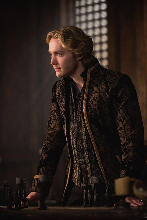 Reign : Fotoğraf Toby Regbo