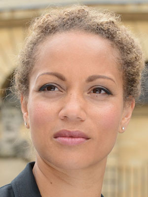 Afiş Angela Griffin, Clare Holman