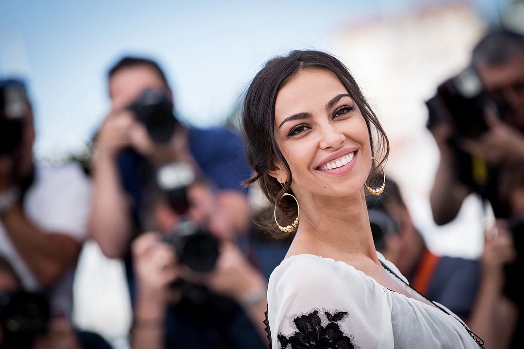 Gençlik : Vignette (magazine) Mădălina Ghenea
