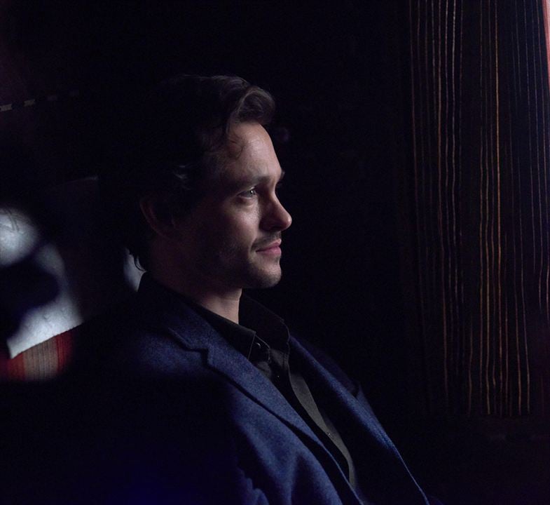 Fotoğraf Hugh Dancy