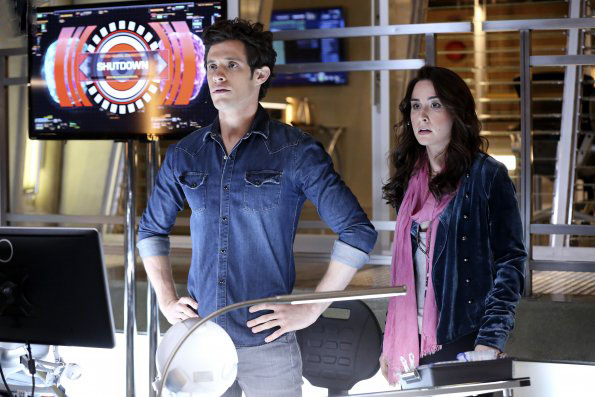 Stitchers : Fotoğraf Kyle Harris, Allison Scagliotti