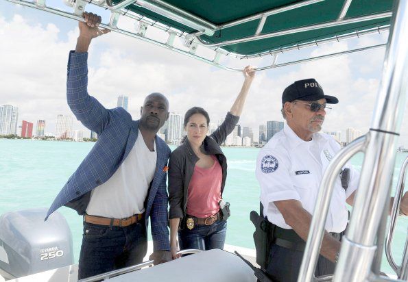 Rosewood : Fotoğraf Morris Chestnut, Jaina Lee Ortiz