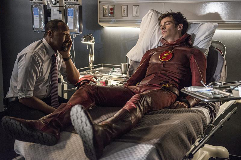 The Flash (2014) : Fotoğraf Jesse L. Martin, Grant Gustin