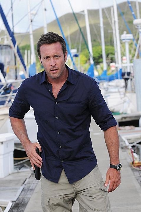 Fotoğraf Alex O'Loughlin