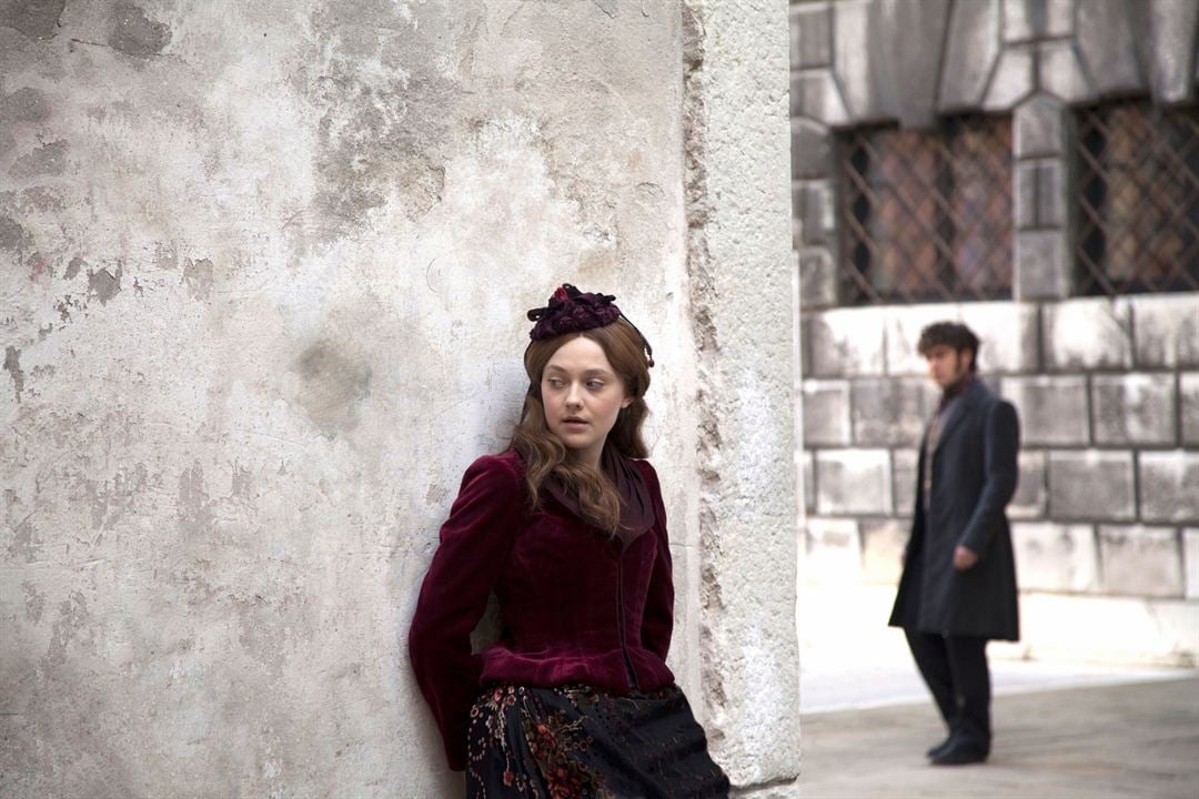 Effie Gray : Fotoğraf Dakota Fanning