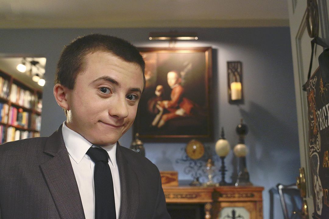 Fotoğraf Atticus Shaffer