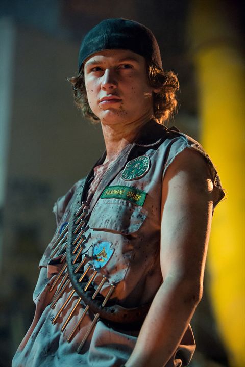 Scout's Guide To The Zombie Apocalypse : Fotoğraf Logan Miller