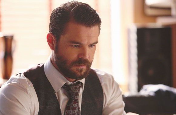 Fotoğraf Charlie Weber