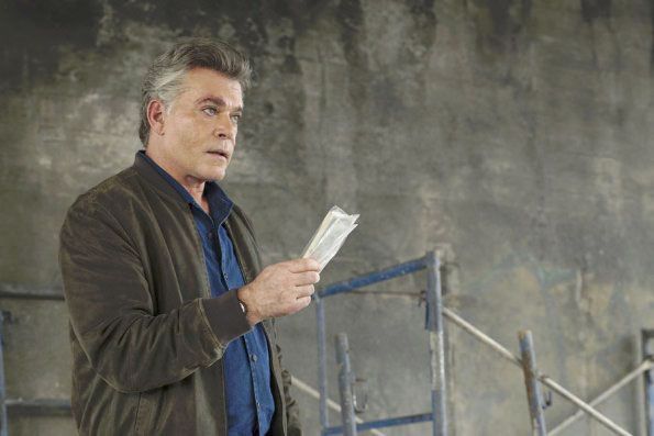 Shades of Blue : Fotoğraf Ray Liotta