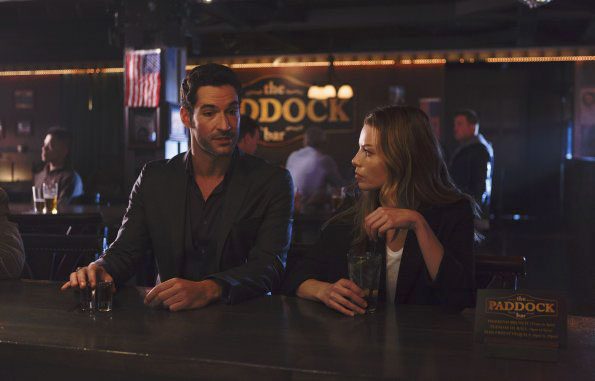 Lucifer : Fotoğraf Lauren German, Tom Ellis