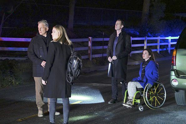 Fotoğraf Mark Harmon, Margo Harshman, Sean Murray, Emily Wickersham