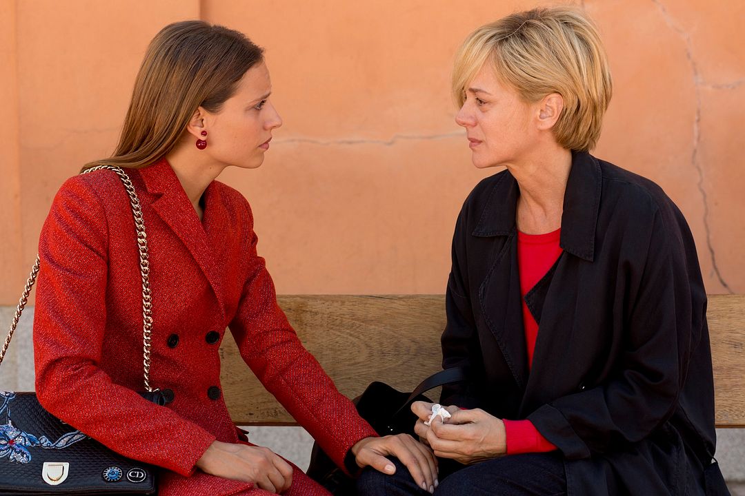 Julieta : Fotoğraf Michelle Jenner, Emma Suárez