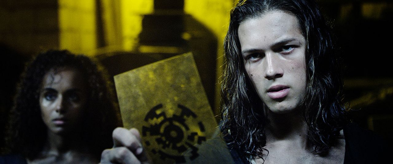 Fotoğraf Leo Howard