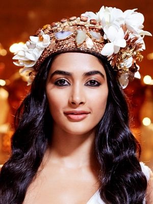 Afiş Pooja Hegde