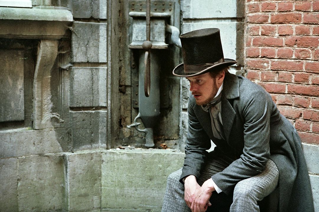 Genç Karl Marx : Fotoğraf Stefan Konarske