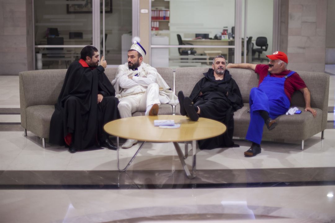 Adam Mısın! : Fotoğraf Abdülkerim Durmaz, Ahmet Çakar, Rasim Ozan Kütahyalı, Ertem Şener